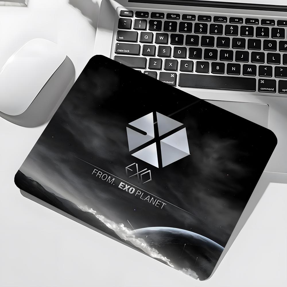 EXO Logo Kpop Mouse Pad Gamer  - огляд і ціна Desk Setup Kpop